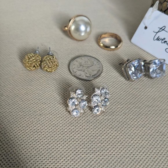 🔥 Lot of Costume Jewelry: Rings, Earrings, Wide bracelet🔥 - Picture 4 of 5